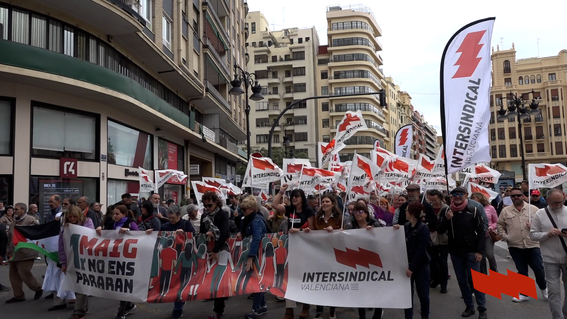 Intersindical Valenciana reclama millors condicions laborals i denuncia la repressió policial en l’1 de maig