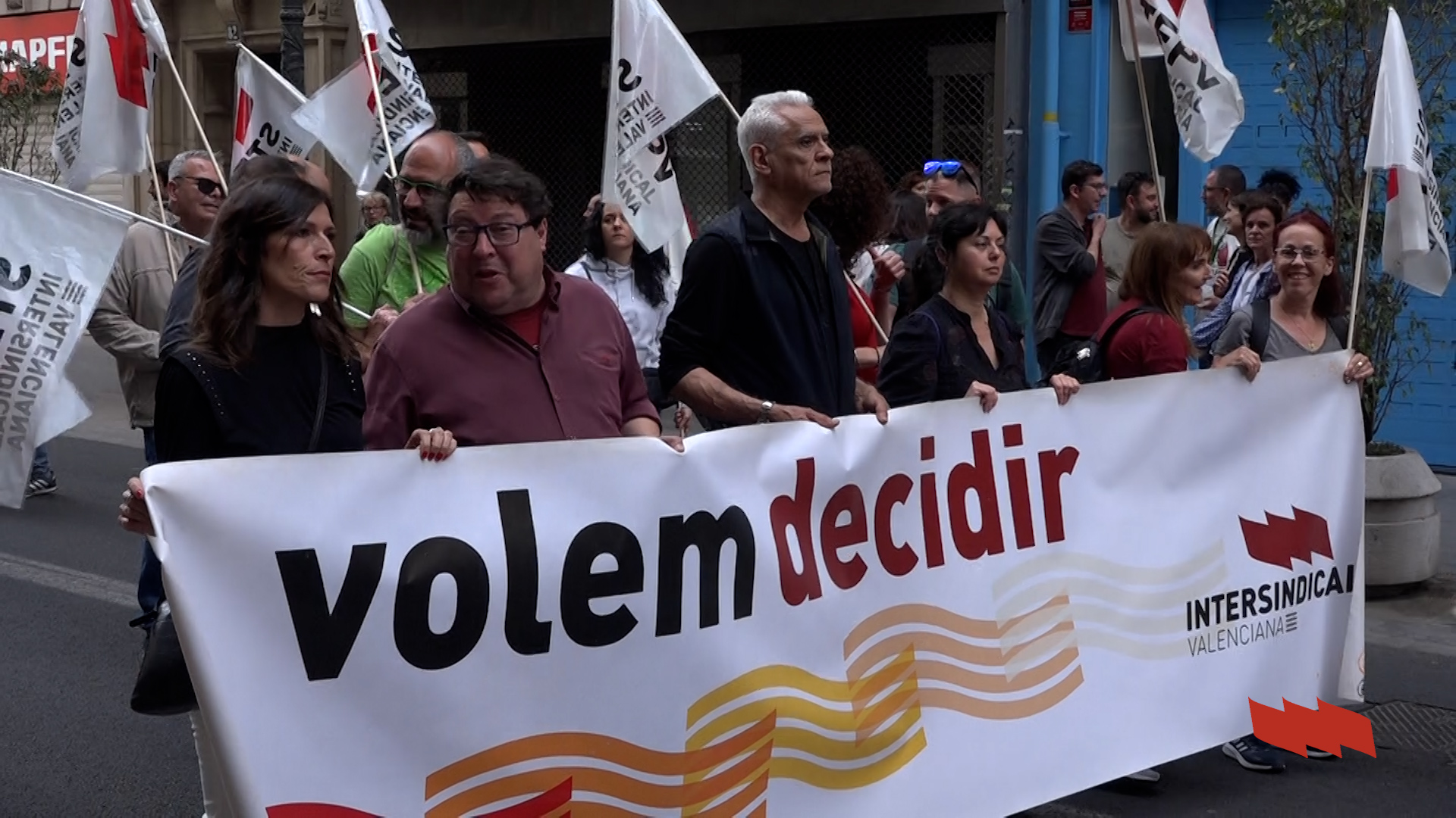Intersindical Valenciana participa en la manifestació del 25 d’abril