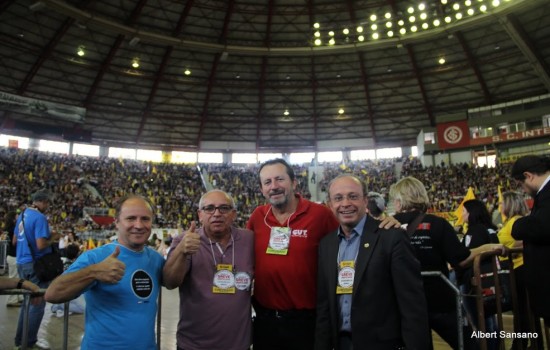  Celso Woyciechowski (CUT), Albert Sansano (STEPV-iv / STES-i), Claudir Diéspolo (presidente CUT) y Adão Villaverde (diputat PT)