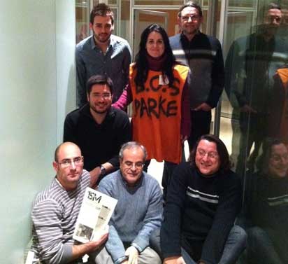 Tancament de diputades i diputats, junt amb sindicalistes  a les Corts Valencianes en solidariat amb Parc Alcosa.