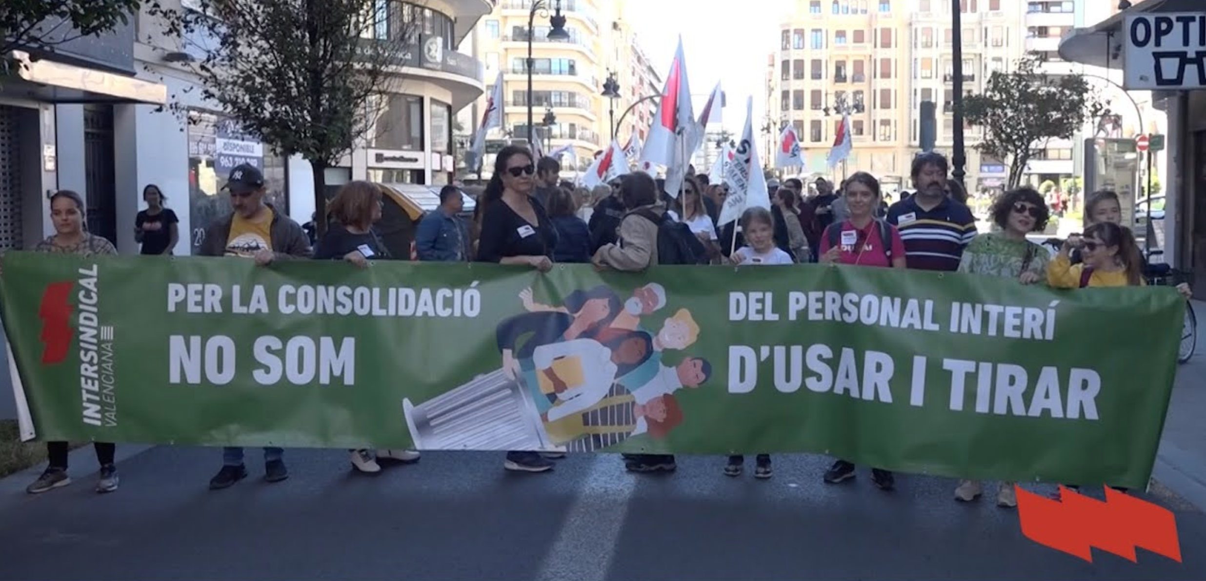 Milers de persones es manifesten a València contra la llei Iceta i la consolidació del professorat interí