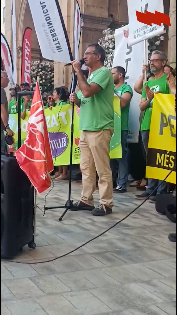 Parlament de Marc Candela al final de la manifestació de Castelló (21M)