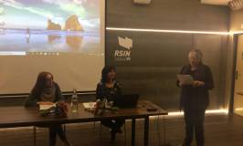 Dones i Economia