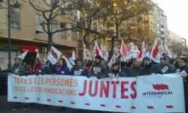 Benestar social, per dret: ni copagament, ni retallades